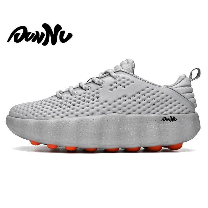 Dunnu Foot Massage Sneakers